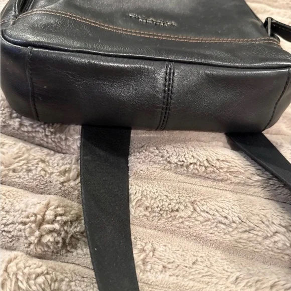 Coach Graham sling Backpack - Picture 7 of 7